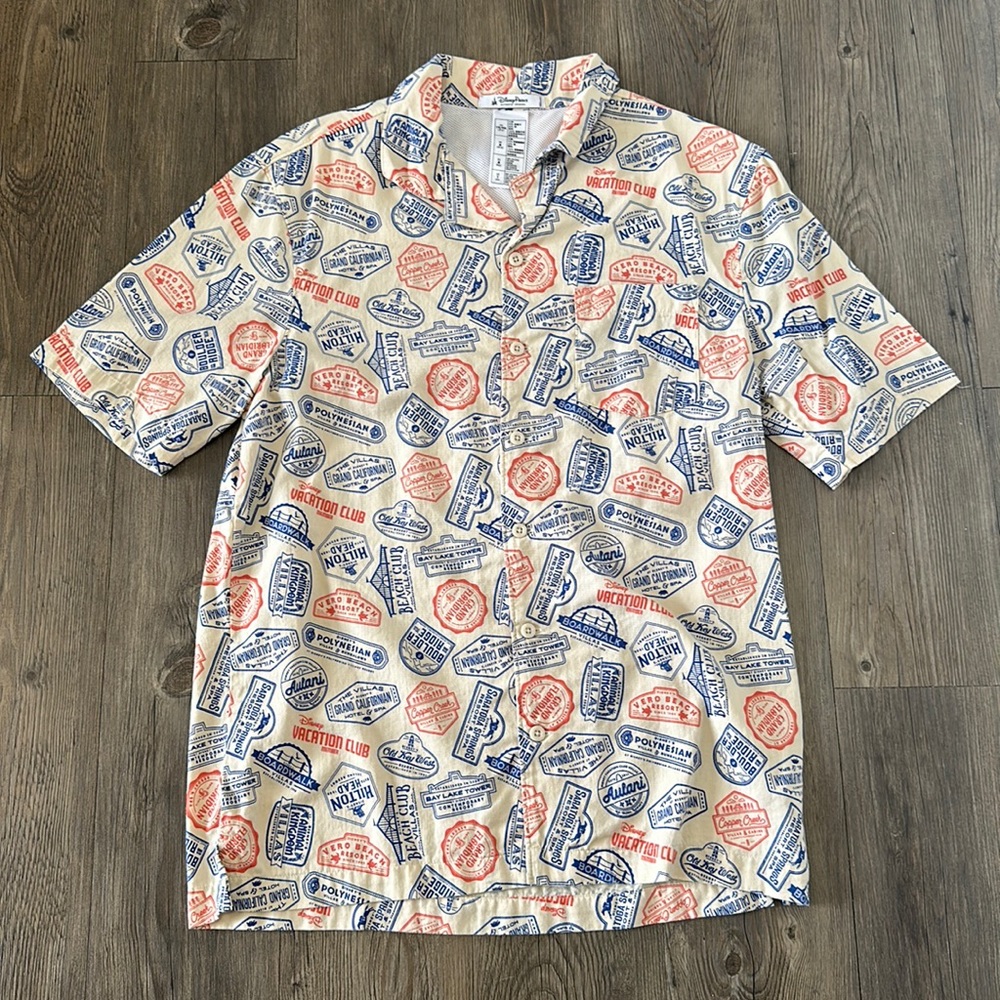Disney Parks DVC Member Button Down Short Sleeve